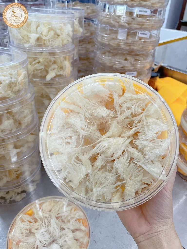 yen-tinh-che-chan-tua